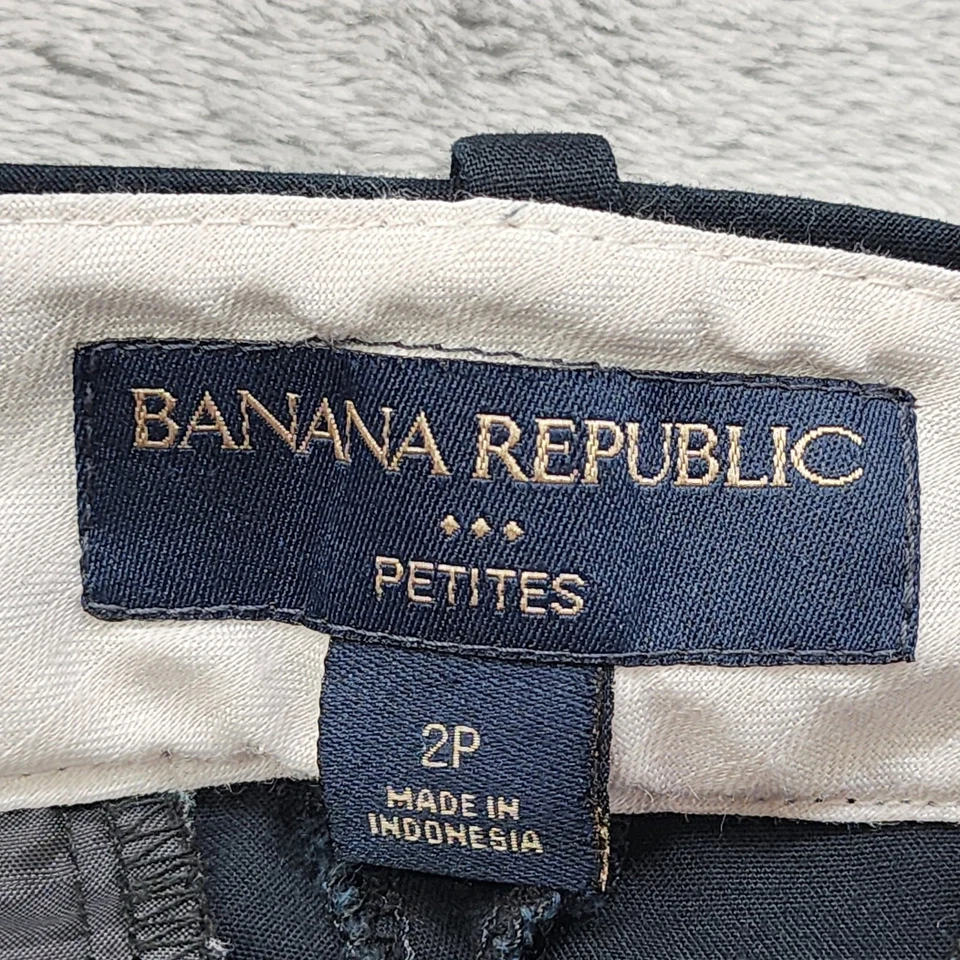 Calça Banana Republic Feminina 2P PETITE Preta Cintura Baixa Perna Flare Escritório Preppy - Imagem 4 de 4