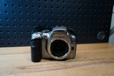 (L) Vintage Canon EOS Digital Rebel DS6041 Camera Body 6.3MP Silver SLR STICKY