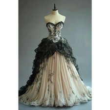 Vintage Champagne And Black A-Line Wedding Dresses With Appliques Lace Tulle