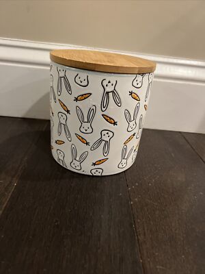 Spectrum Ceramic 5x5.5in Carrot & Bunny Canister BB02B05007