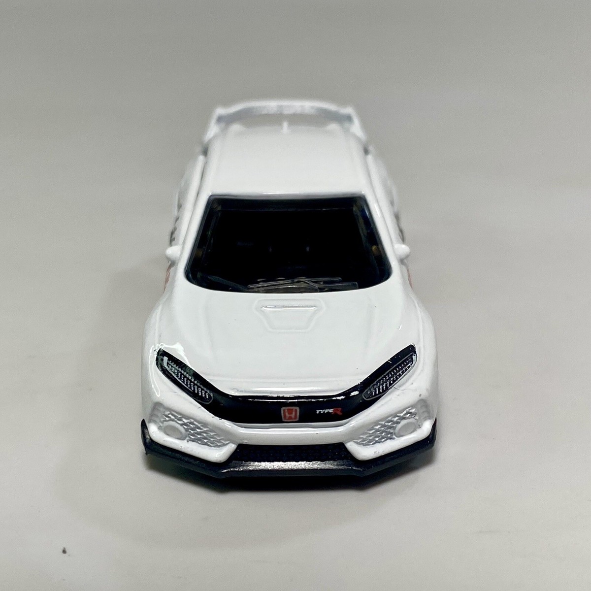 2018 Honda Civic Type R White 1:64 Scale Diecast Diorama Model Car
