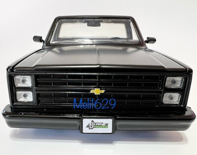JadaToys 1/24 1985 シェビーC-10 JADA Just Trucks 1/24 1985 CHEVY C-10 PICKUP (matte Black