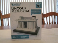2017 BLOKKO--LINCOLN MEMORIAL--121 PIECES--COMPATIBLE WITH OTHER BRANDS--NEW
