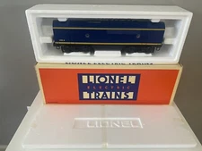Lionel O GAUGE 6-18121 Santa Fe 200A Blue F-3-B “Unpowered” Dummy Unit With Box