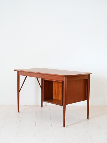 MidCenturyScrivania in teak con tre cassetti, design vintage scandinavo, 50s - Picture 5 of 9