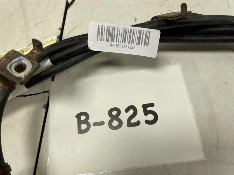 Ford Fusion SE 2012 cables de freno de estacionamiento de emergencia traseros OEM+ Foto 2 de 4