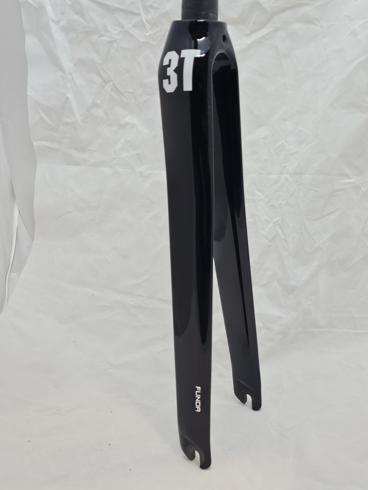3T Funda Carbon Road Fork 700c 1 1/8" Threadless 300mm Steerer Black 368g NEW