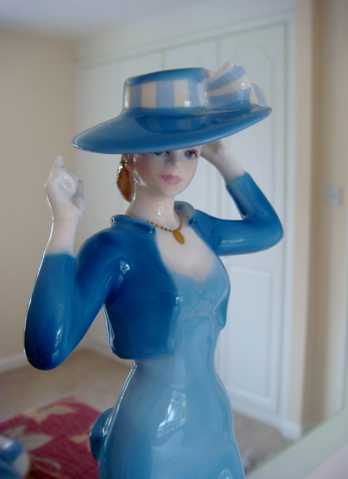 Picture 3 of 8