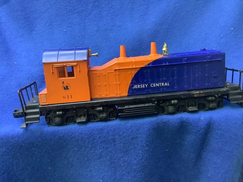 Postwar Lionel 611 Jersey Central NW2 Switcher 1957-58- Runs good