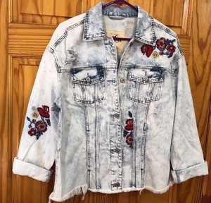 hollister white jean jacket