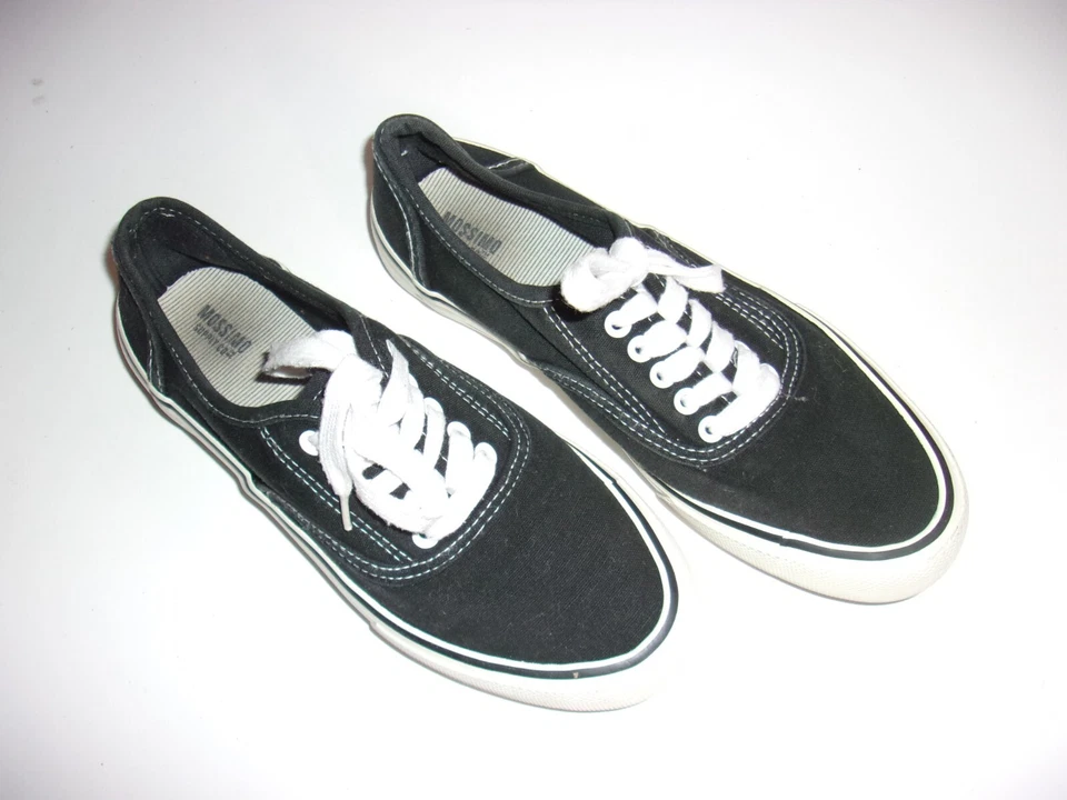 Zapatos informales de lona negros para mujer MOSSIMO SUPPLY CO TALLA 8 Foto 3 de 4