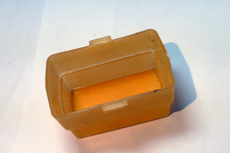 Amber worm yellow Soft Diffuser Dome for 430EX 40x70mm - Image 2 of 4