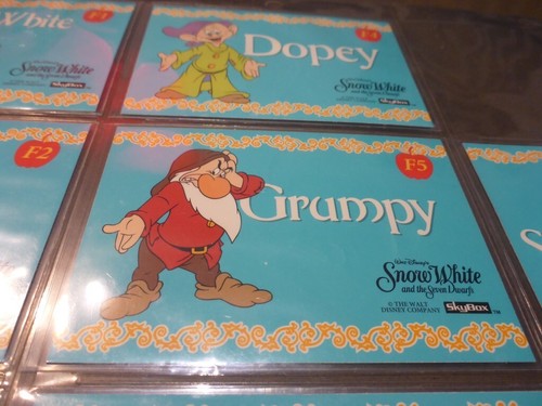Skybox 1994 Snow White & The Seven Dwarfs serie 2 láminas que faltan un enano como nuevo - Imagen 4 de 4