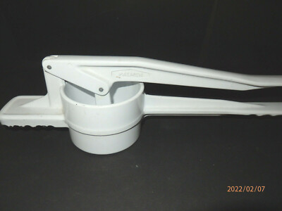 PALMER Spätzlepresse/Nudelpresse L:40cm weiß