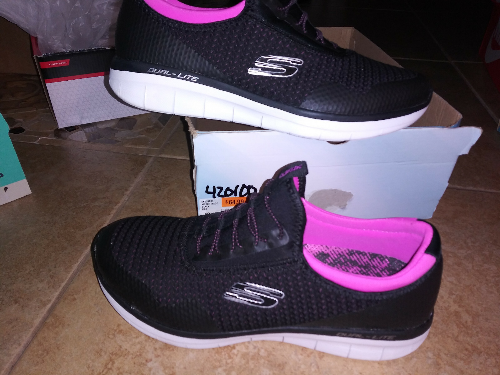 skechers synergy 2.0 mirror image