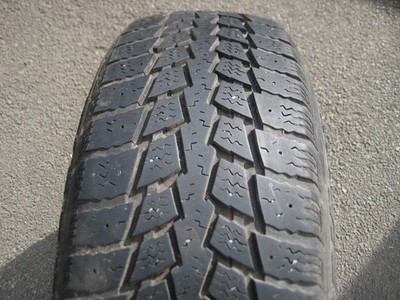 1x Winterreifen Kumho Powergrip KC11  215/60R17C  104/102H M+S