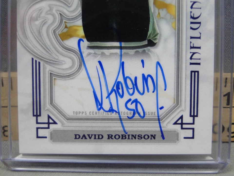 Tinta influyente David Robinson Topps Royalty 2023-24/15 espuelas autógrafas Foto 4 de 4