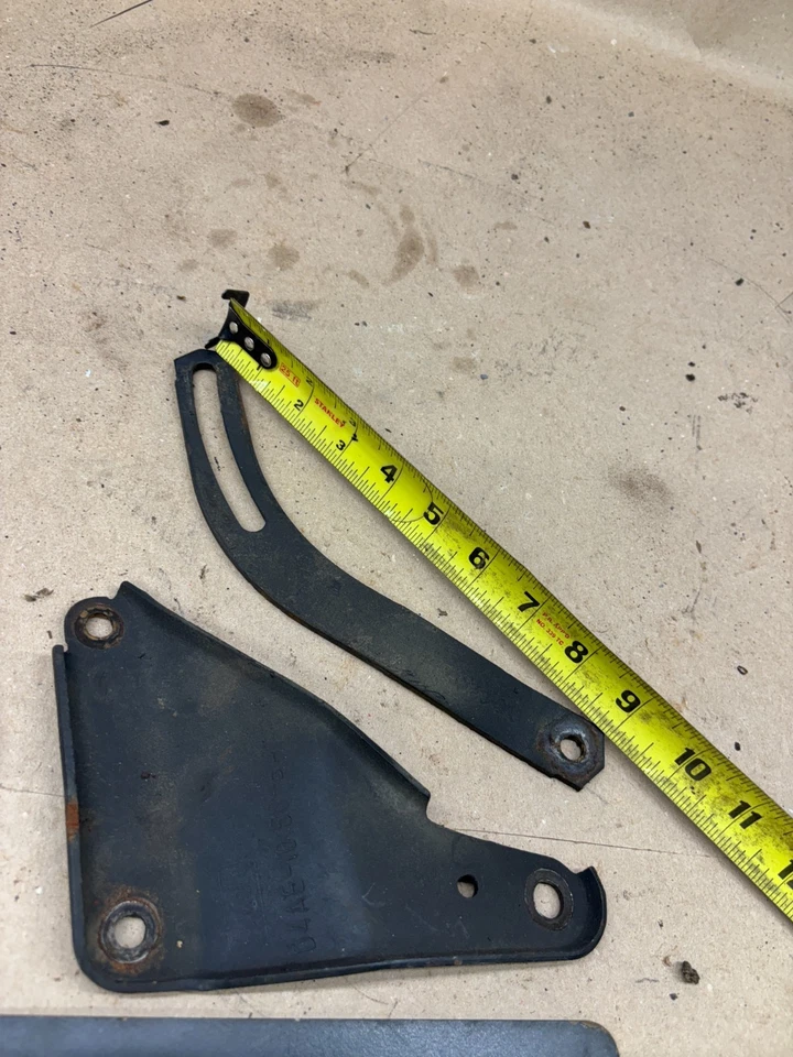 Ford Bronco F150 F250 F350 1978 1979 351M 400 soportes de montaje del alternador Foto 4 de 4