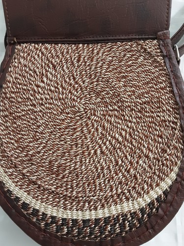 African Woven Sisal Kiondo Leather Shoulder Crossbody Handbag, inner pocket - Picture 12 of 17