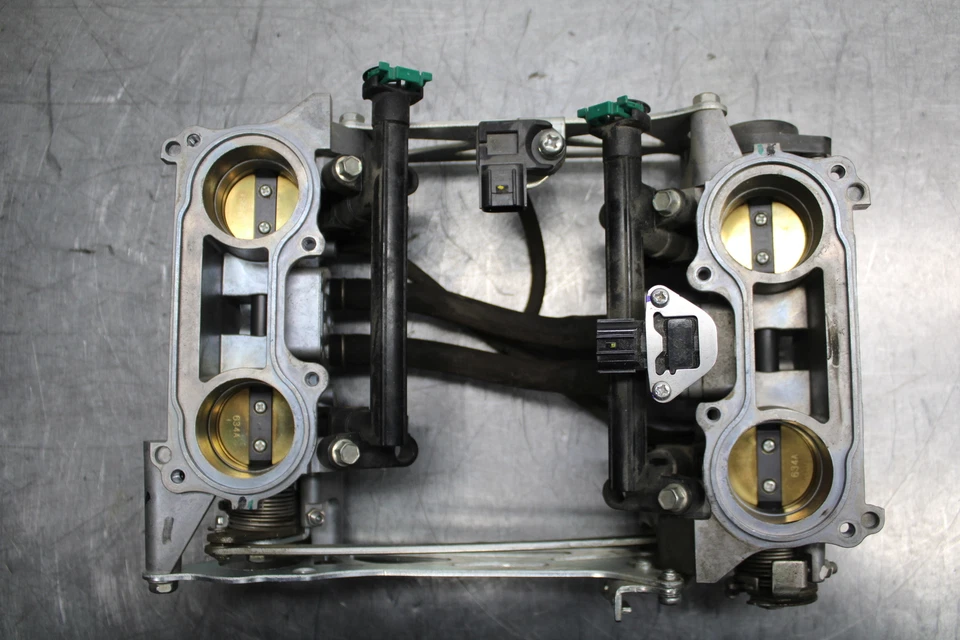 14 CUERPOS DEL ACELERADOR HONDA CTX1300A BB732 Foto 2 de 4