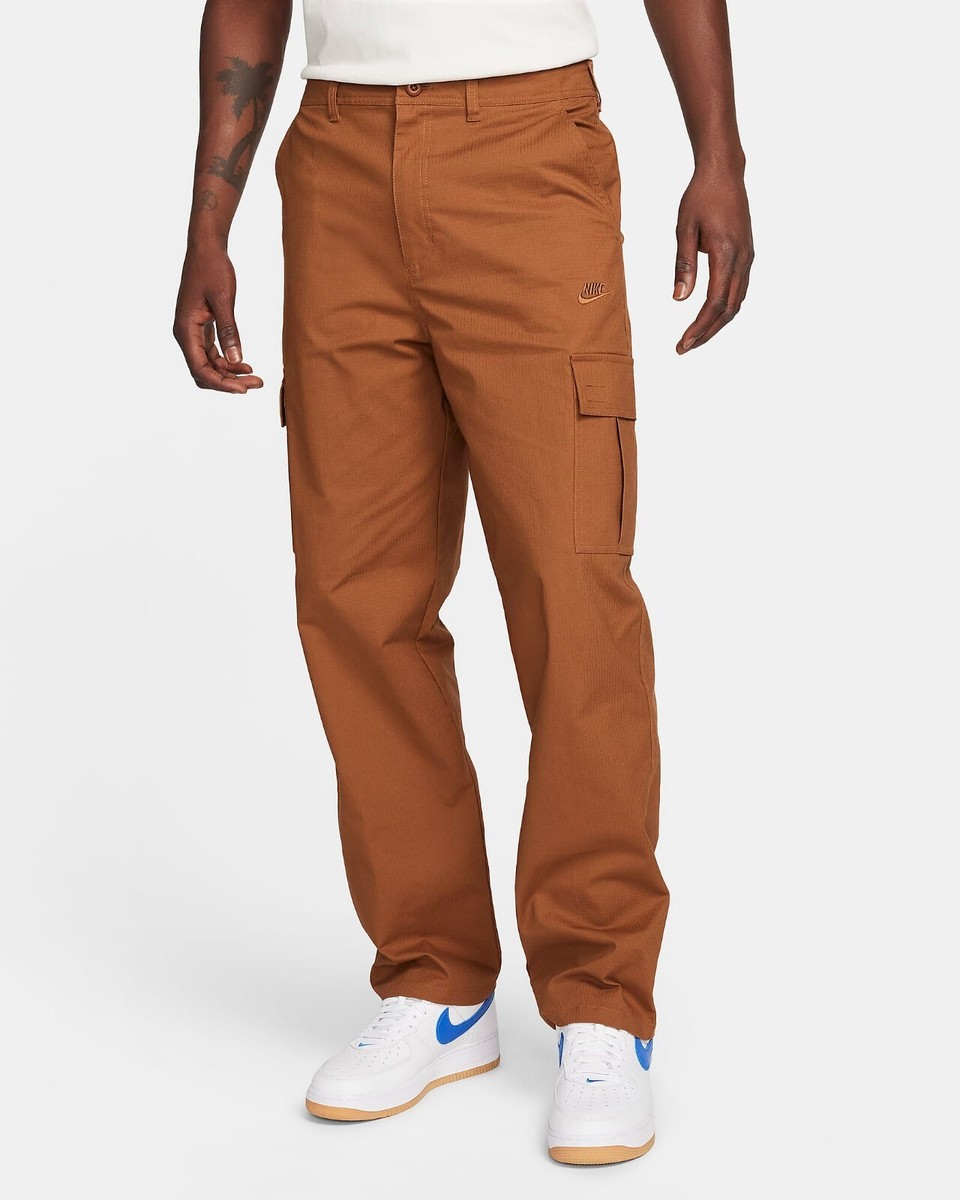 Nike Club Cargo Pants Woven FZ5765-281 British Tan $95 Men's Size