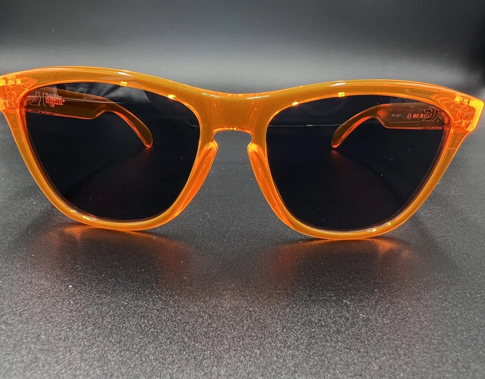 Marco Oakley COLLECCIONISTAS Piel de Rana Naranja Ácido con Lente Gris 24-252 Collar de Lluvia Ácida Foto 2 de 4