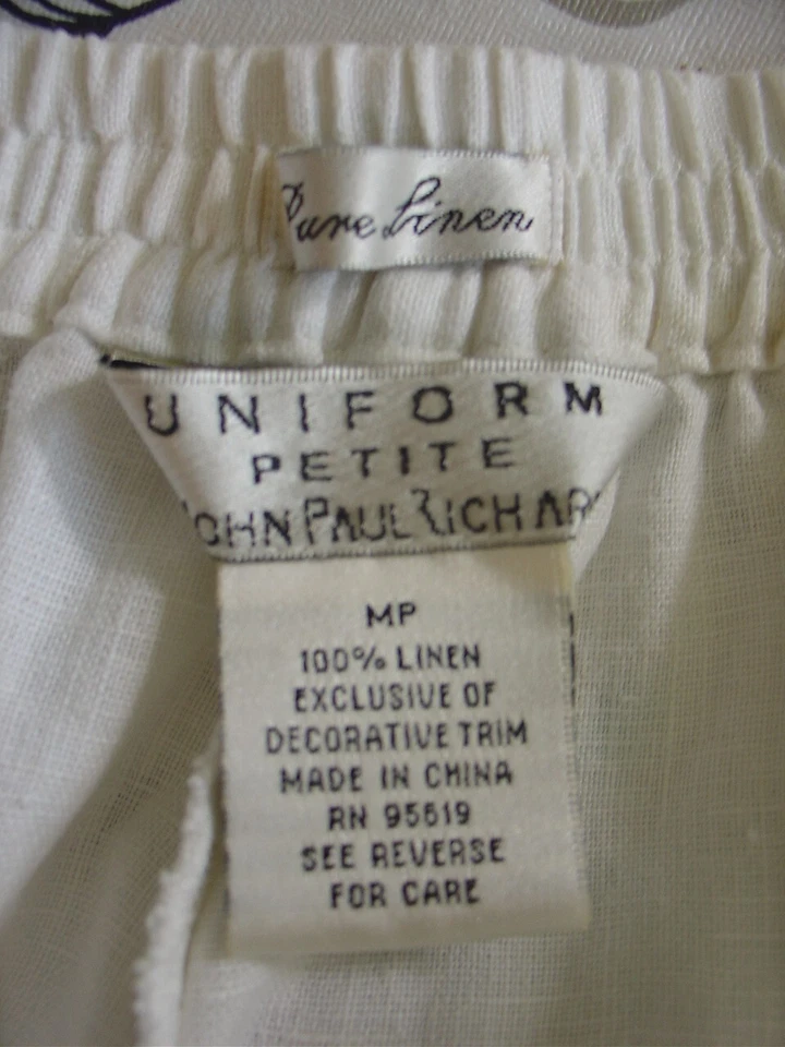 John Paul Richard Petite Medium white 100% Linen Capris Palm Tree Embroidery - Image 3 of 4