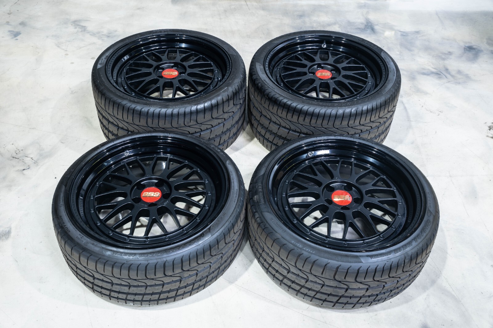 BBS LM Wheels for Ferrari Testarossa 512 TR - 19x10/19x12 with Pirelli Tires