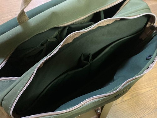 Billingham 335 Camera Bag Carry/Shoulder Bag Green Canvas With Tan Leather Trim - Picture 3 of 11