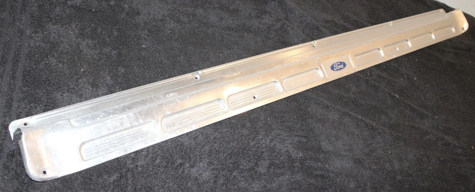 1965-1968 Mustang Conv GT GTA Shelby НОВЫЙ ИЗ СТАРЫХ ЗАПАСОВ ТРАНСФОРМИРУЕМЫЙ ДВЕРНОЙ ПОРОГ НАКЛАДКА НА ПОТЕРТОСТИ - Изображение 4 из 4