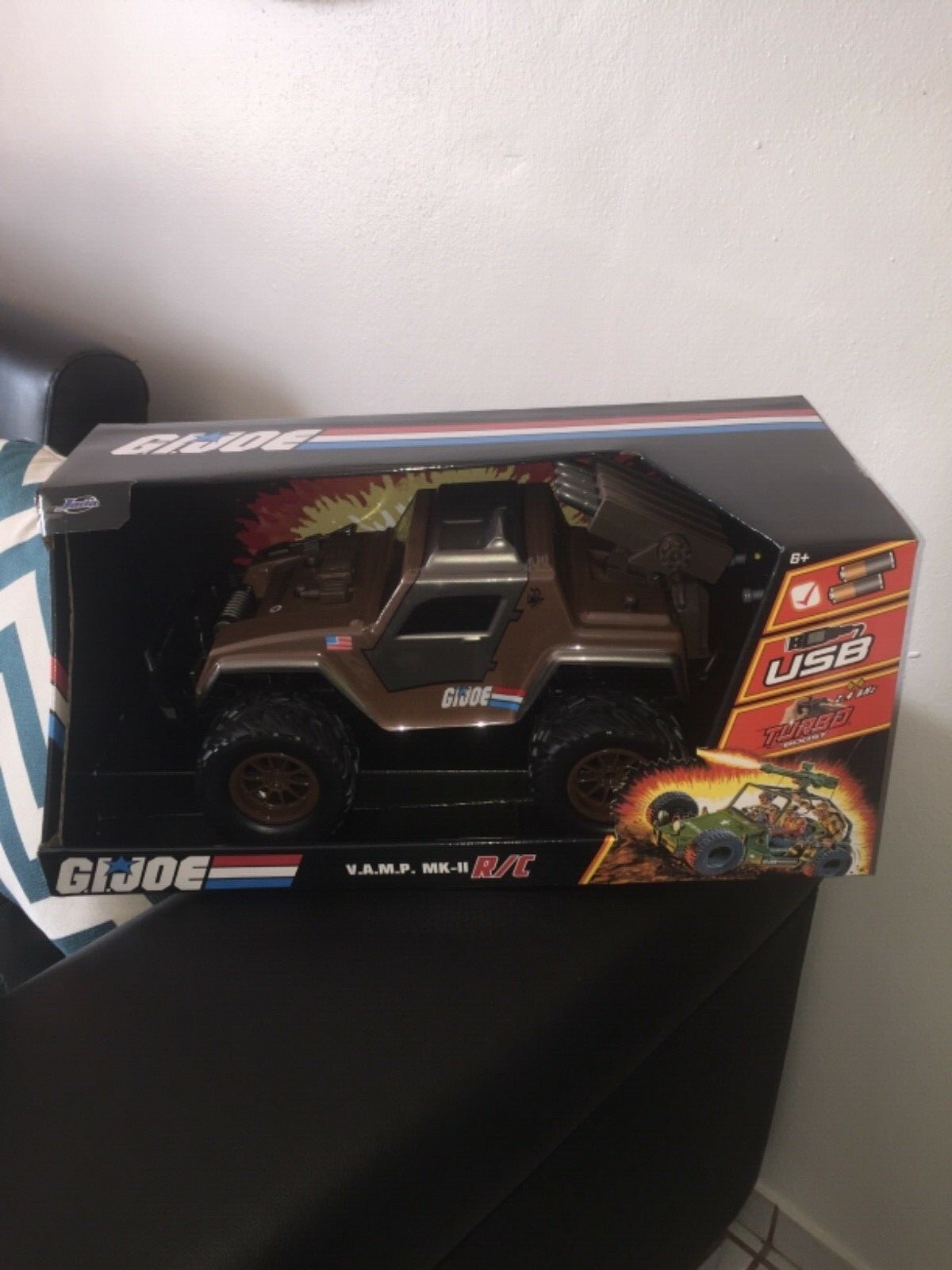 Picture 1 of 2