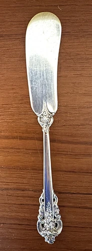 Wallace Grande Baroque Sterling Silver 6 3/8” Flat Handle BUTTER KNIFE Spreader