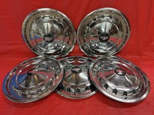 Vintage Set Of 5 1957 Chevrolet 14 Hubcaps Tw...