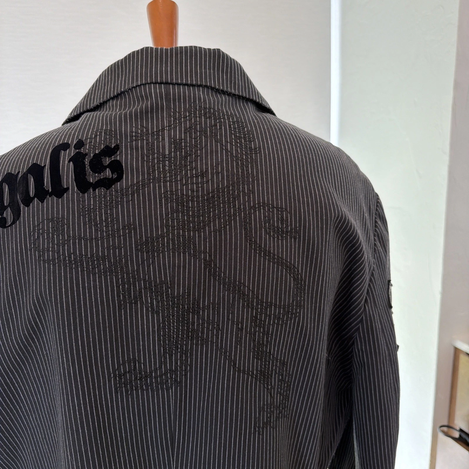 Roar Blazer Mens 2XL Y2K Pinstripe Embroidered Biker Goth Rocker Map Lining - product detail image 9