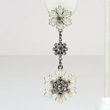 LATR 2GO Snowflake *SINGLE* Replacement Pierced Earring Enamel Lunch at the Ritz