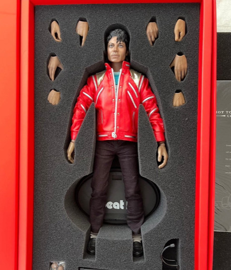 Hot Toys Michael Jackson 1/6 scale Figure Beat It edition Limited