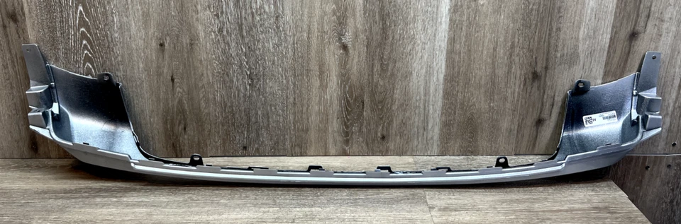 Parachoques trasero Honda Pilot 2019-2021 adorno pieza OEM # 71509-TG7-A600 Foto 2 de 4