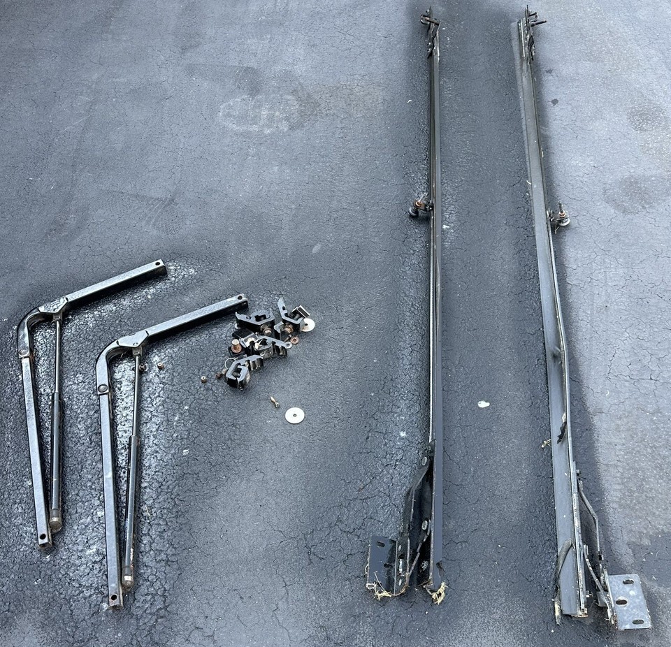 Leer Fiberglass Tonneau Cover For 19992016 Superduty 6 3/4' Bed