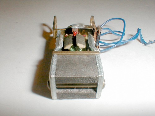 Scorcher 7 Slot Car Motor Strombecker Epoxied Armature Blue Wires # 8389 NOS - Picture 5 of 10