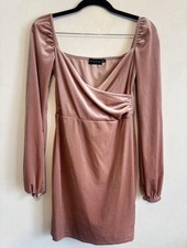 PrettyLittleThing Women's Rose Dress      Size 4