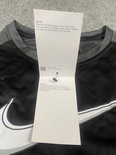 NIKE Dri-Fit Youth Boys Black Long Sleeve Training Shirt Swoosh Size XL NWT - Picture 4 of 7