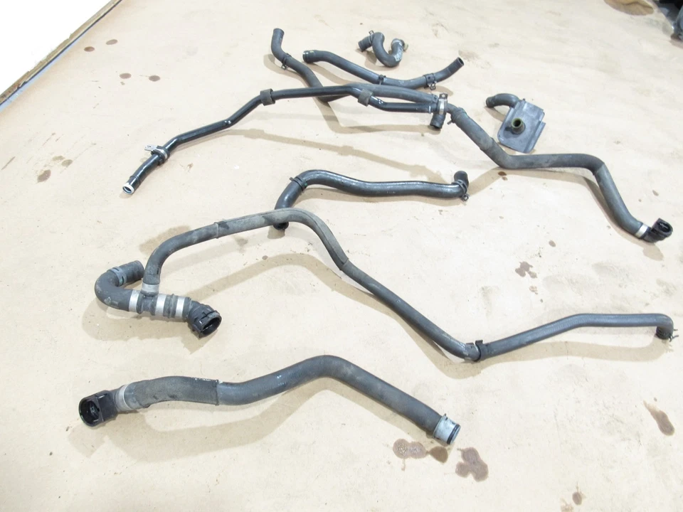 Juego de tubos de manguera de refrigerante de radiador 13-19 Mercedes SL550 R231 2013; Foto 3 de 4