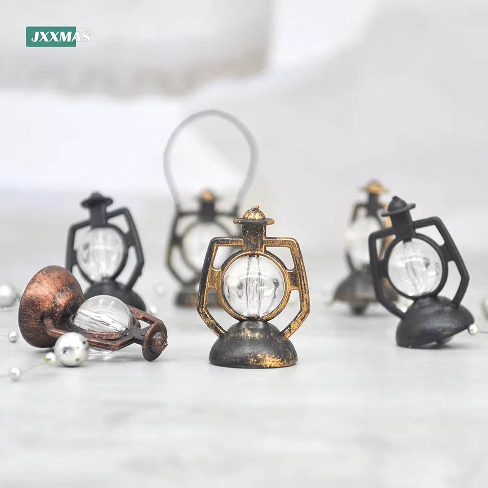 12Pcs Retro Baron Lanterna Mini Lampada a Olio Decorazione Casa Delle Bambole Or - Immagine 4 di 4