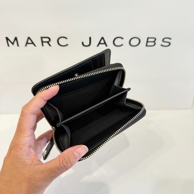 Marc Jacobs 4R5SMP024S01 Bifold Wallet Black Stars | eBay