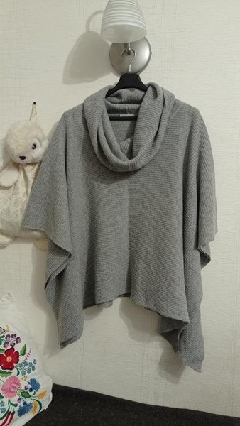 Women Gran Sasso Poncho Grey Alpaca 38 / M / 46