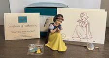 WDCC Snow White  "Won’t You Smile For Me?" w/COA, pin, bookmark & print