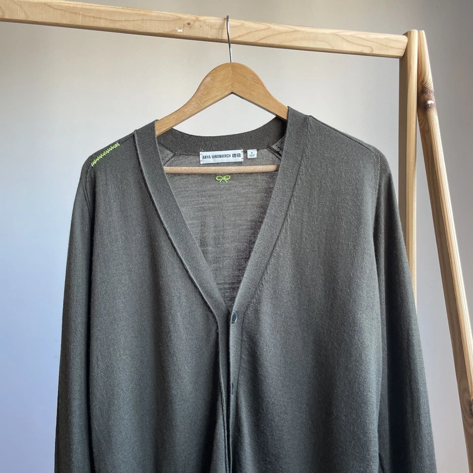 Cardigan oversize en laine Uniqlo x Anya Hindmarch taille S - Photo 3/4