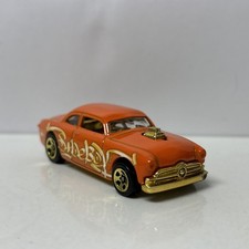 1949 49 Ford Custom Club Coupe Collectible 1/64 Scale Diecast Diorama Model