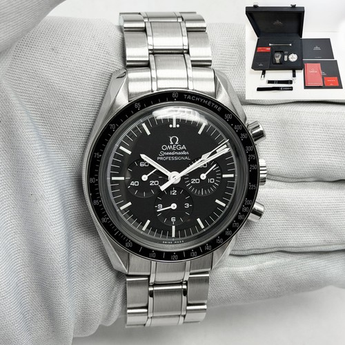 Omega Speedmaster Moonwatch 311.30.42.30.01.005 42 mm Black Dial