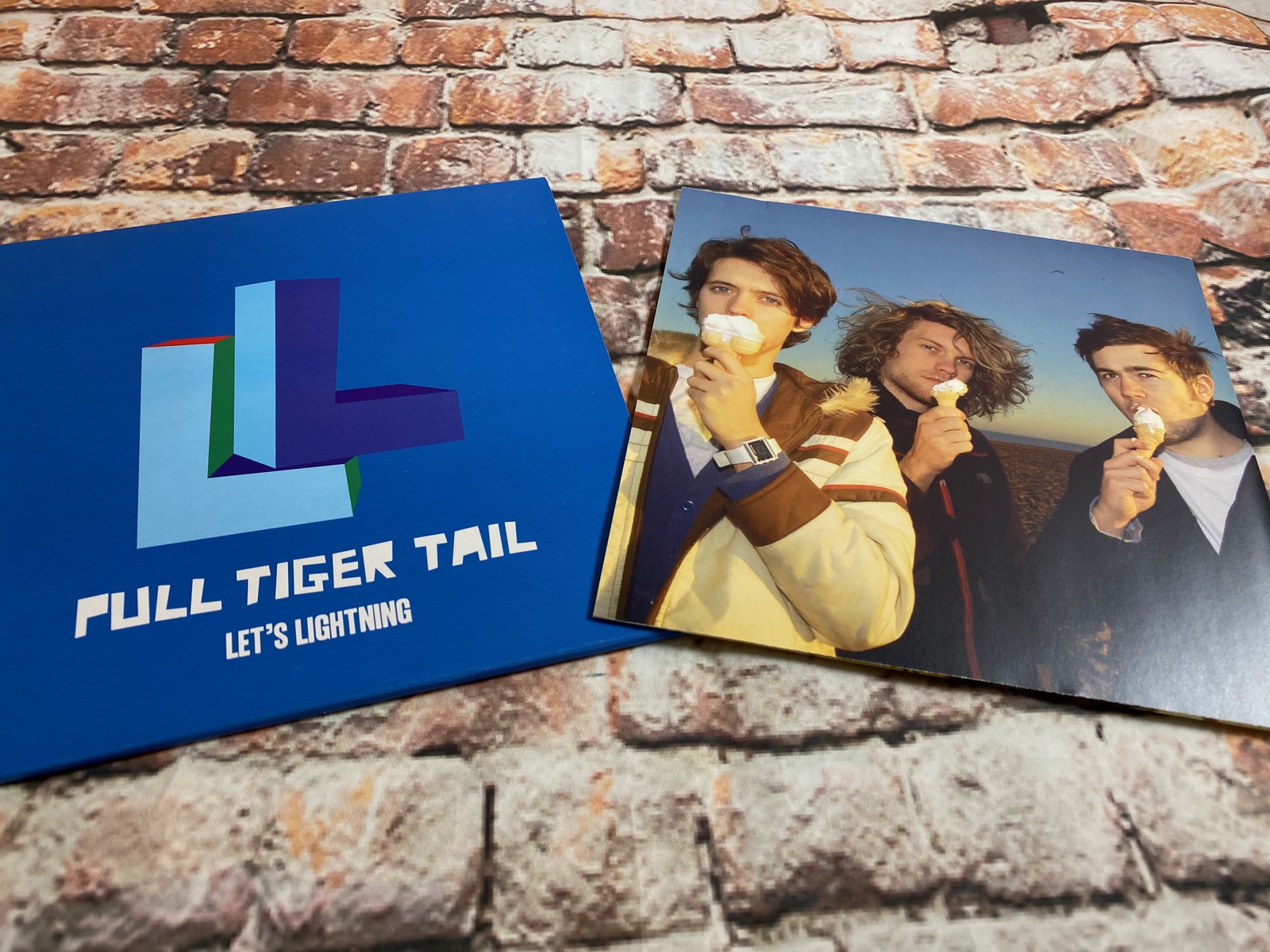 Pull Tiger Tail Let's Lighting 7"" Vinyl Record Unplayed